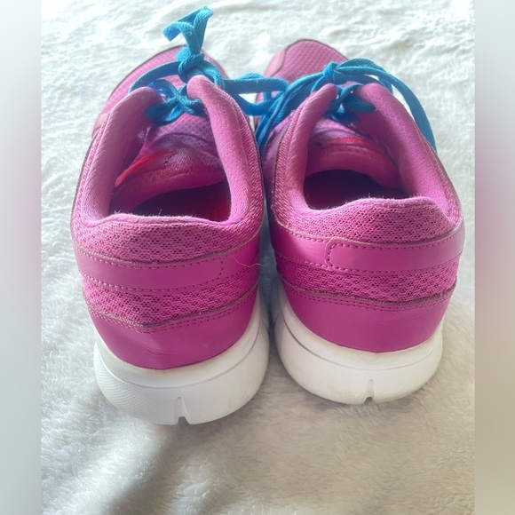Women's Pink and Blue Athletic Shoes size 10 - Picture 3 of 5